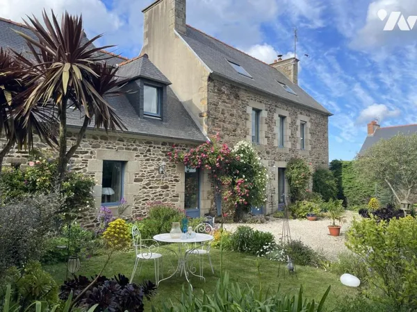 Maison 8 pièces 201 m²
