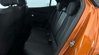 Peugeot 2008 1.2 PureTech 130ch S&S Allure EAT8 — photo 13
