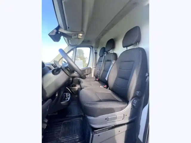 Toyota Proace max l2h2 3.3 2.2 120 bvm start 2.2l 140 d — photo 8