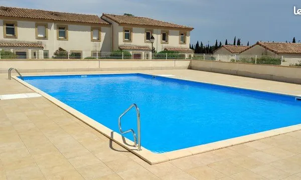 Maison t3 dans résidence avec piscine