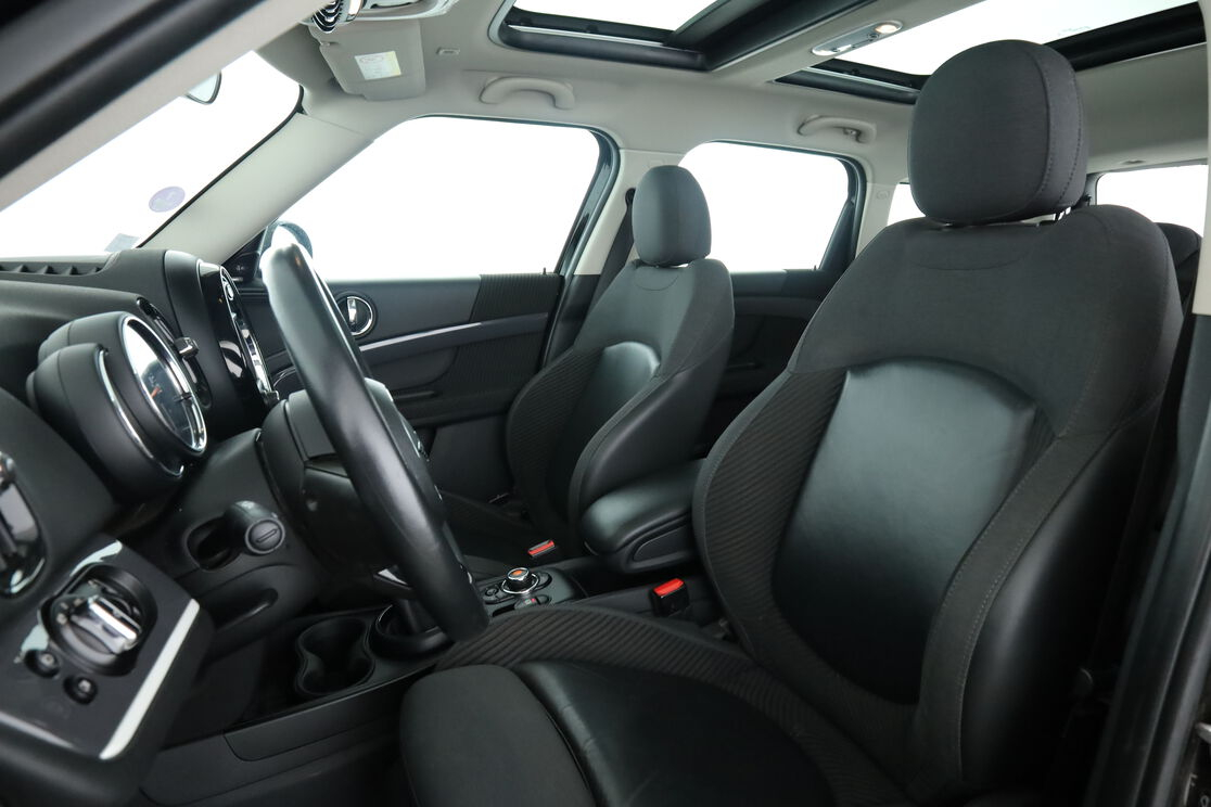 MINI Countryman Cooper SE ALL4 Hybrid BVA6 — photo 9
