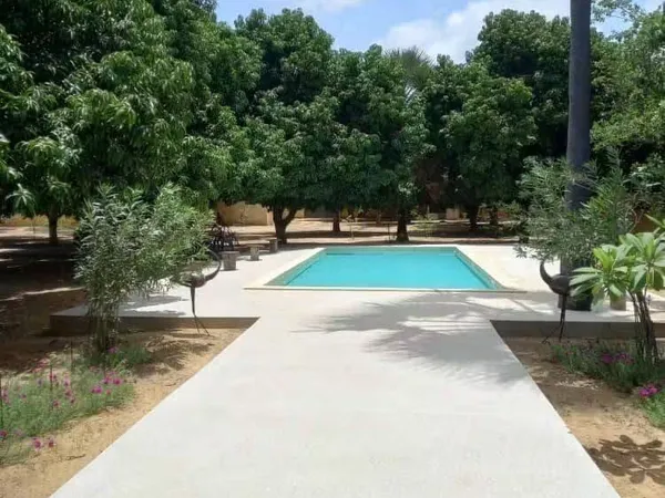 Maison 4 pièces 250 m²