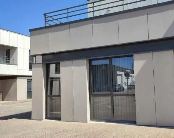 Bureau 128 m²