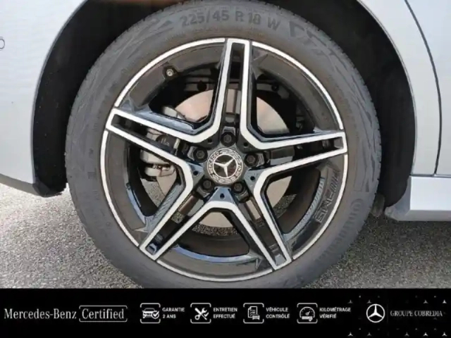 Mercedes Classe A 250 e hybride rechargeable 218ch amg line 8g-dct — photo 13