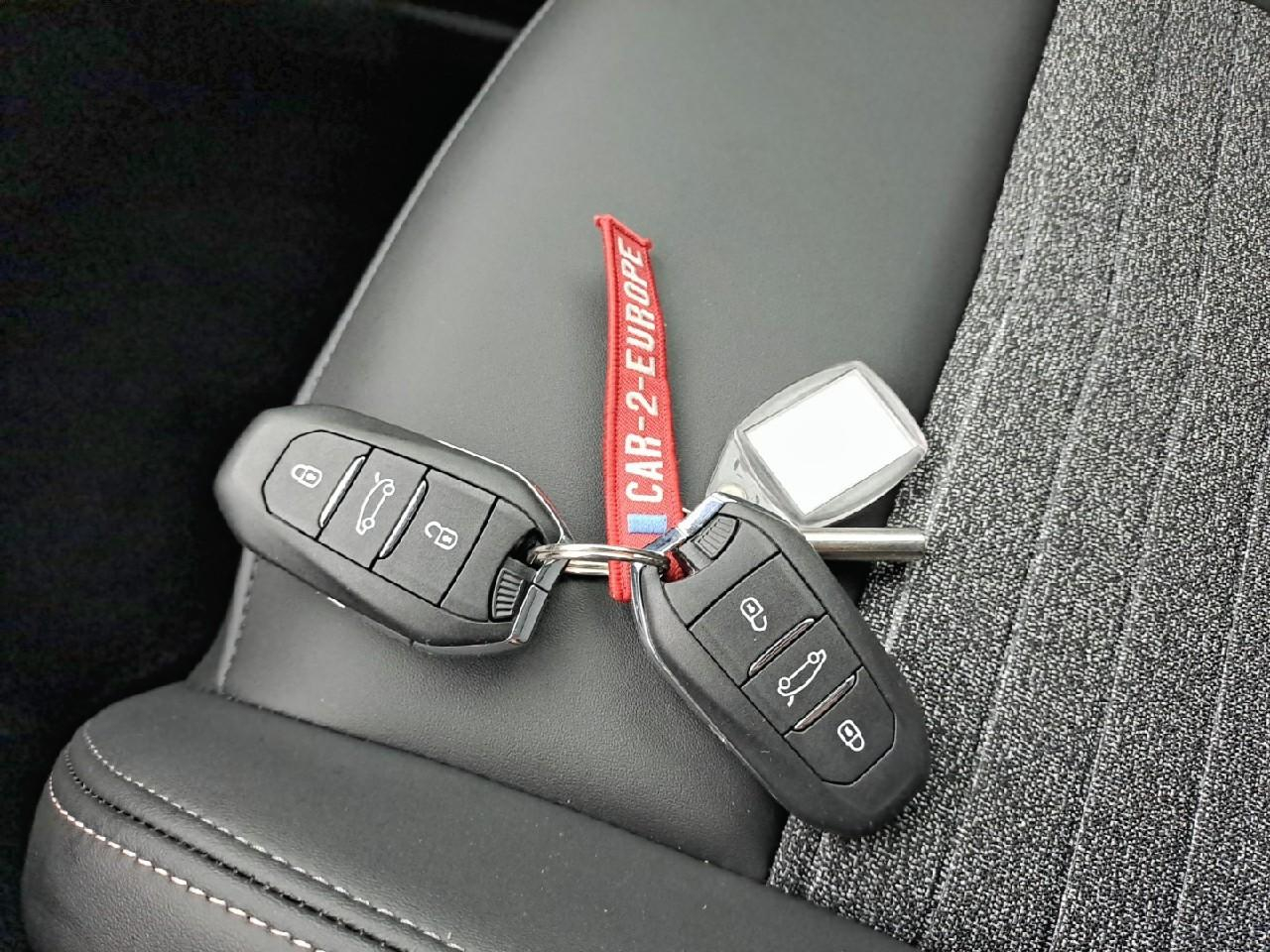 Peugeot 5008 hybrid 145 ch e-dcs6 allure — photo 22
