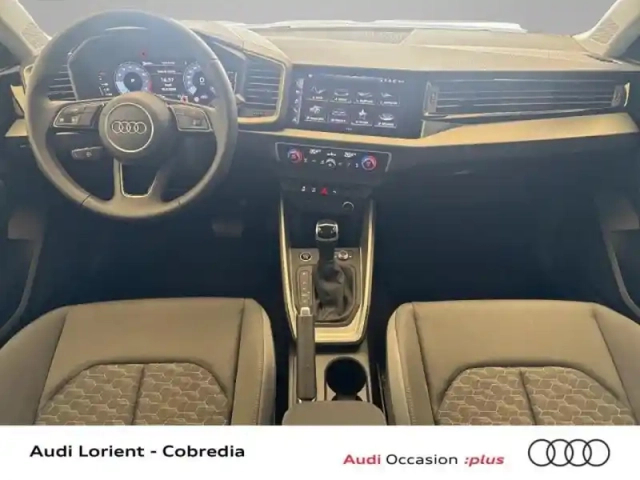 Audi A1 sportback 25 tfsi 95ch design s tronic 7 — photo 6