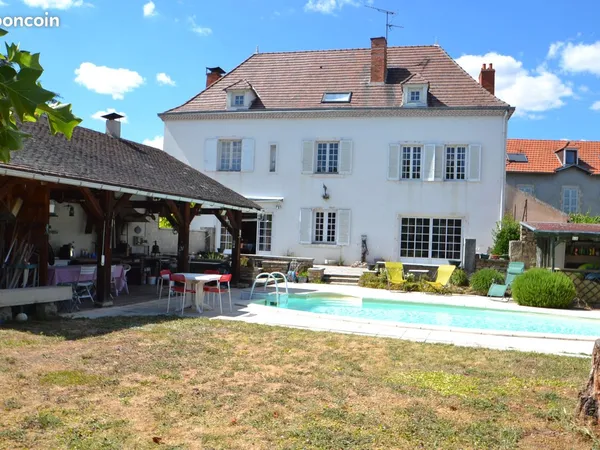 Maison 9 pièces 275 m²