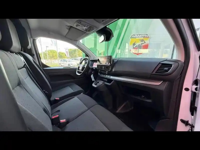 Fiat Scudo fg m 2.2 diesel 150ch pack premium connect automatique — photo 7
