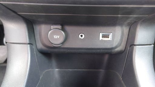 Citroen C3 1.2 PureTech 110 - Shine – 2016 – 123328 km – Essence – Boîte Manuelle — photo 9