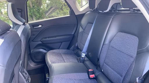 Renault Captur  1.3 TCe 140 MildHybrid EDC7 - Techno – 2023 – 34163 km – Hybride essence – Boîte Manuelle — photo 26