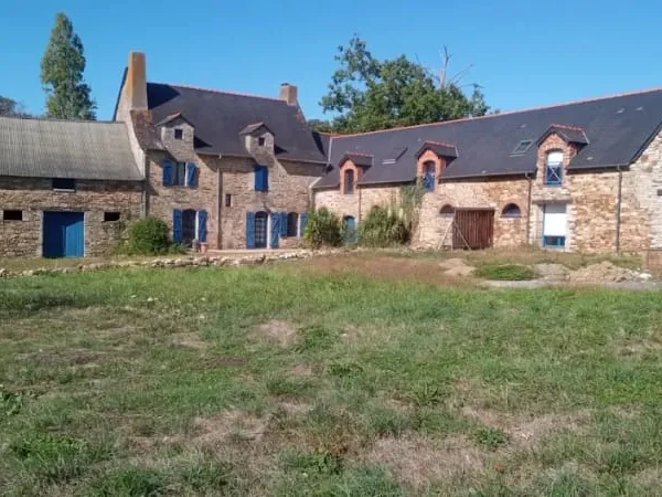 Maison 15 pièces 325 m²