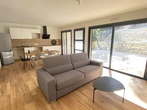 MAISON MEUBLÉE 3 PIÈCES 75 M2 - LANGLADE