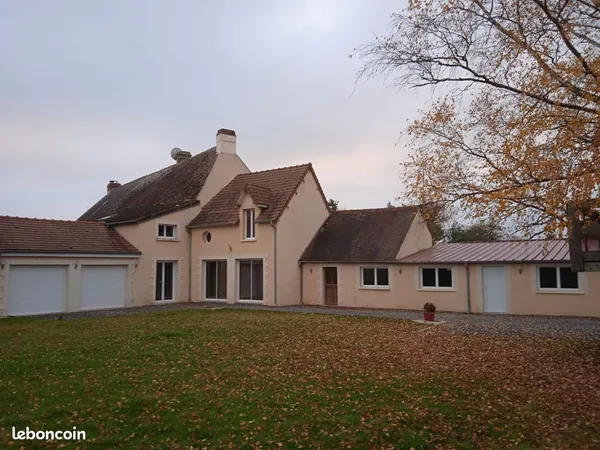 Location Maison 177m2 à sarceaux