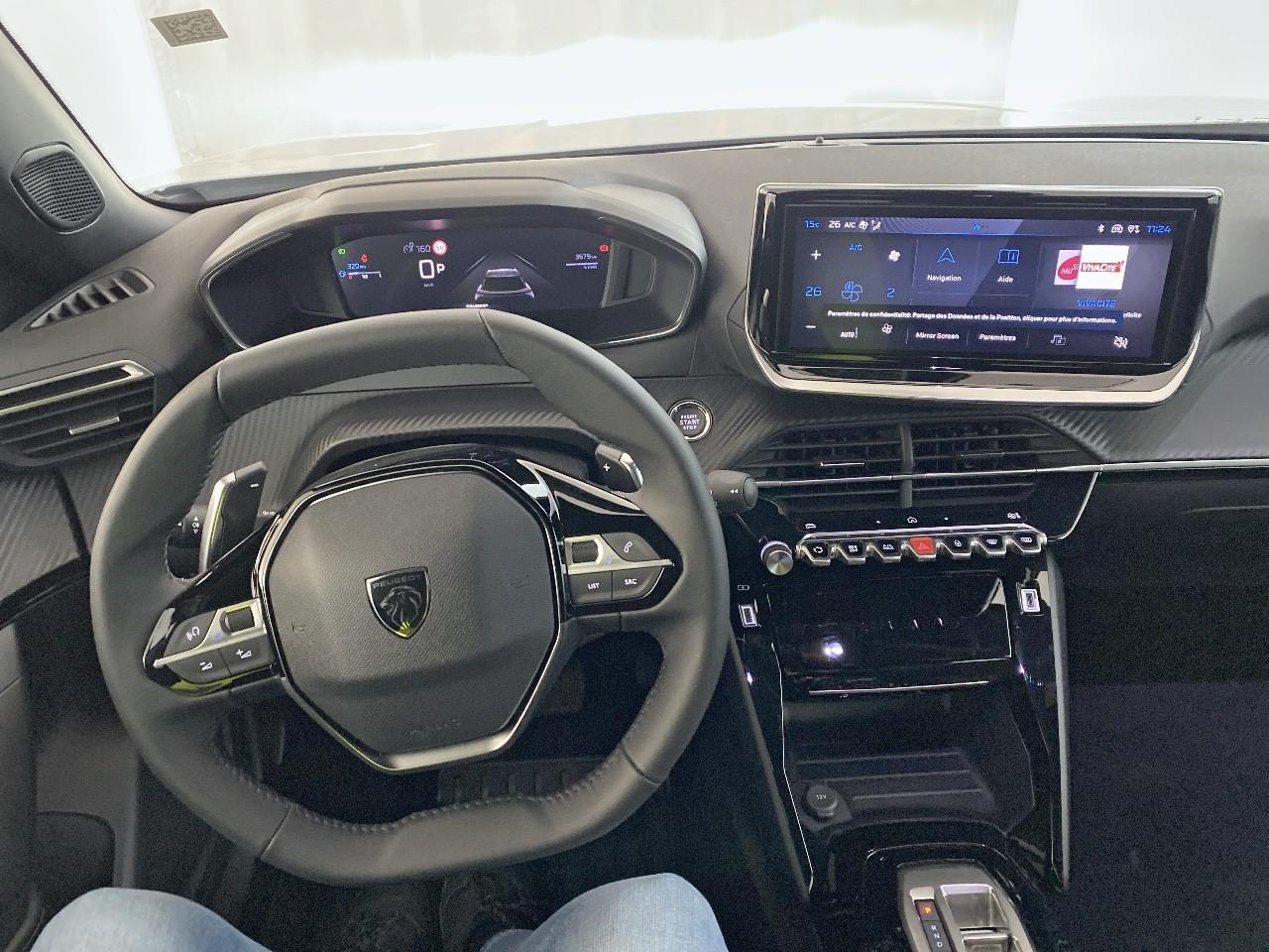 Peugeot 2008 hybrid 145 ch e-dcs6 allure — photo 15