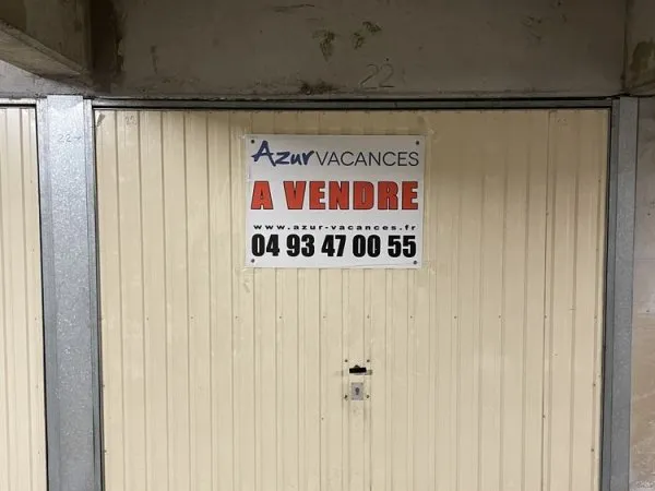 Garage fermé souterrain - CANNES LA BOCCA