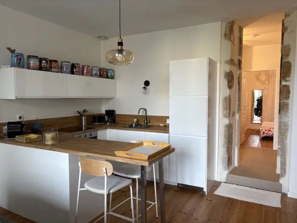 Très beau T2 meublé de 50m² rénové au calme en centre-ville
