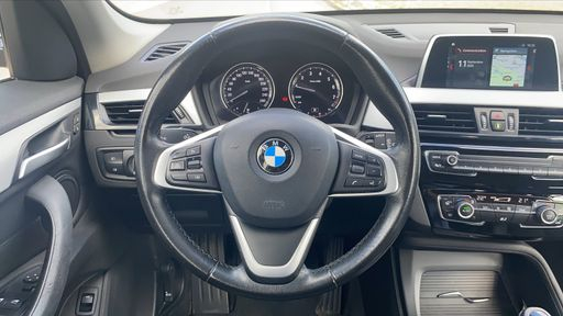 BMW X1 sDrive 18i 140 - Business Design – 2019 – 97629 km – Essence – Boîte Manuelle — photo 40
