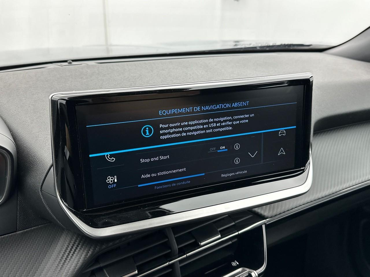 Peugeot 2008 hybrid 145 e-dcs6 style — photo 13
