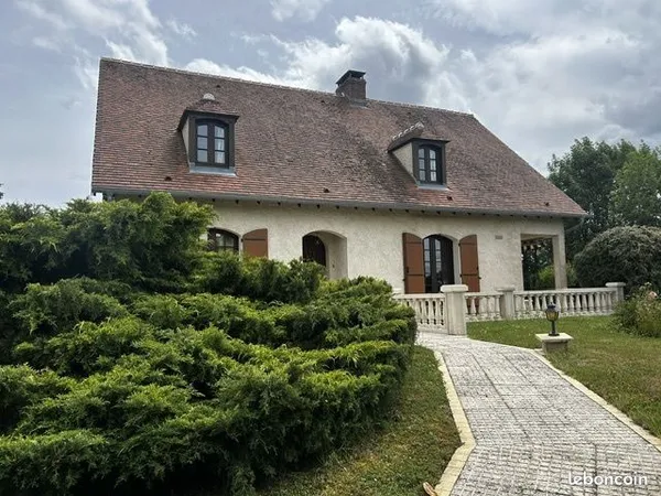 Villa 6 pièces 143 m²