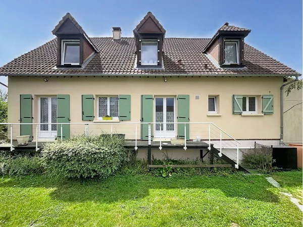 Maison 8 pièces 183 m²