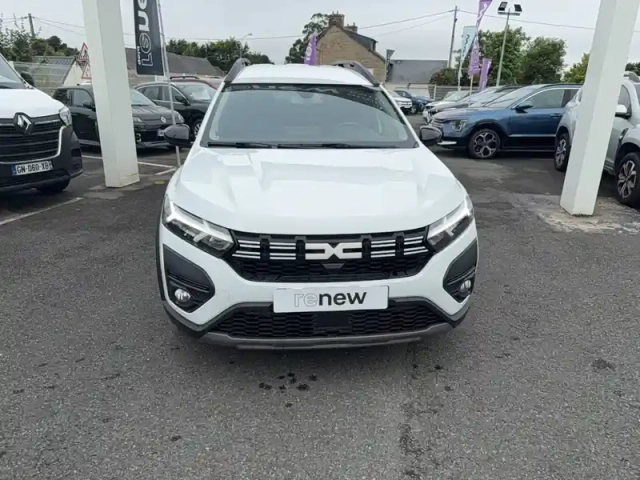 Dacia Jogger tce 110 5 places — photo 8