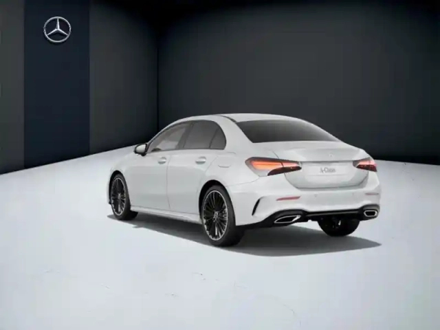 Mercedes Classe A 200 d berline amg line — photo 24