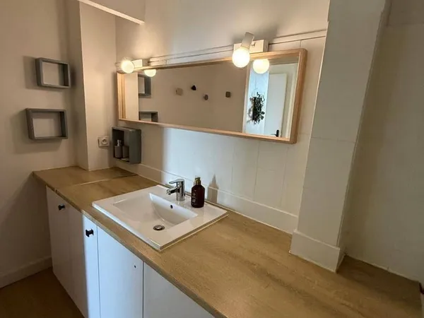 Appartement 4 pièces 63 m²