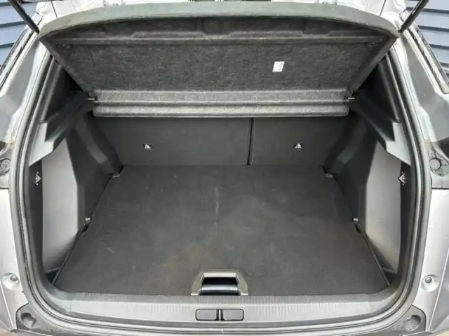Peugeot 2008 1.2 puretech 130ch s&amp;s allure — photo 10