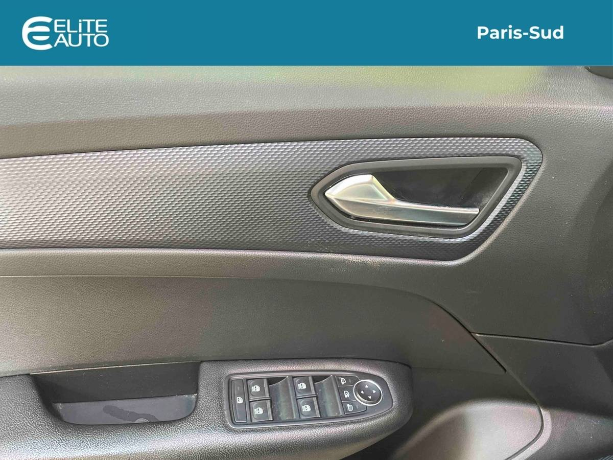 Renault Arkana E-Tech hybride 145 - 22 — photo 18