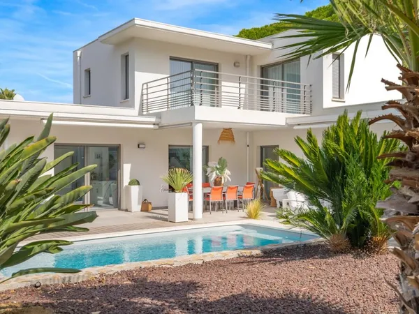 Villa 6 pièces 162 m²