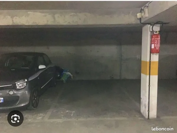 Parking souterrain 1 voiture