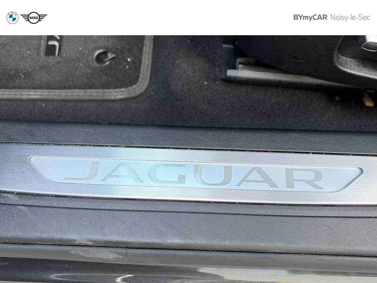Jaguar XF Sportbrake D200 MHEV BVA RWD — photo 23