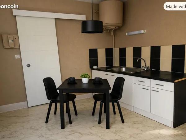 CHARMANT ET SPACIEUX F2 EN RDC-QUARTIER CALME- À 30 m. DE LA PÉPINIÈRE ET À 100 m. DE LA VIEILLE VIL