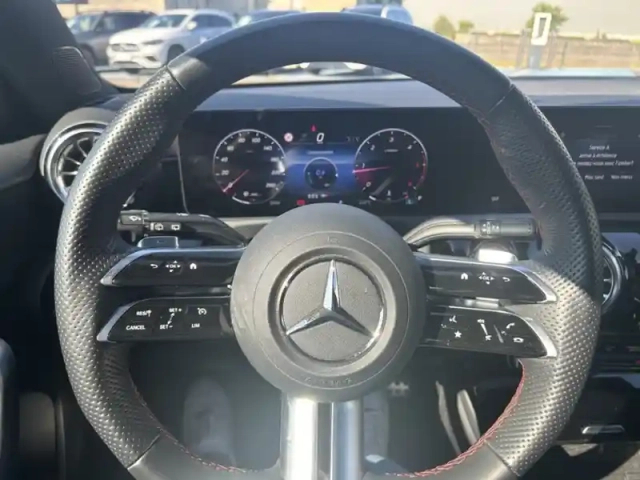Mercedes Classe A 200 d amg line — photo 20