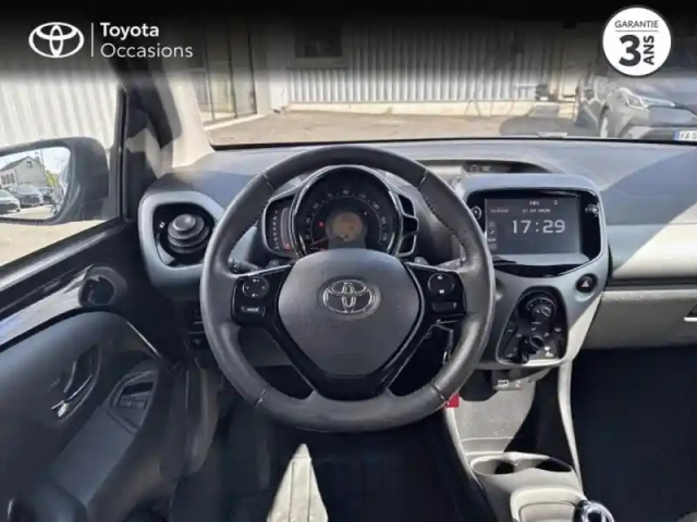 Toyota Aygo 1.0 vvt-i 72ch x-sport x-shift 5p — photo 9