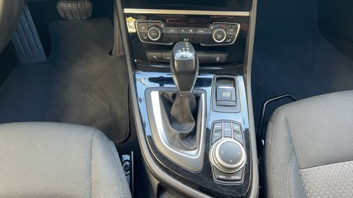 BMW Serie 2 Active Tourer 225xe iPerformance 220 BVA6 - Business Design – 2021 – 109763 km – Hybride rechargeable – Boîte Automatique — photo 5