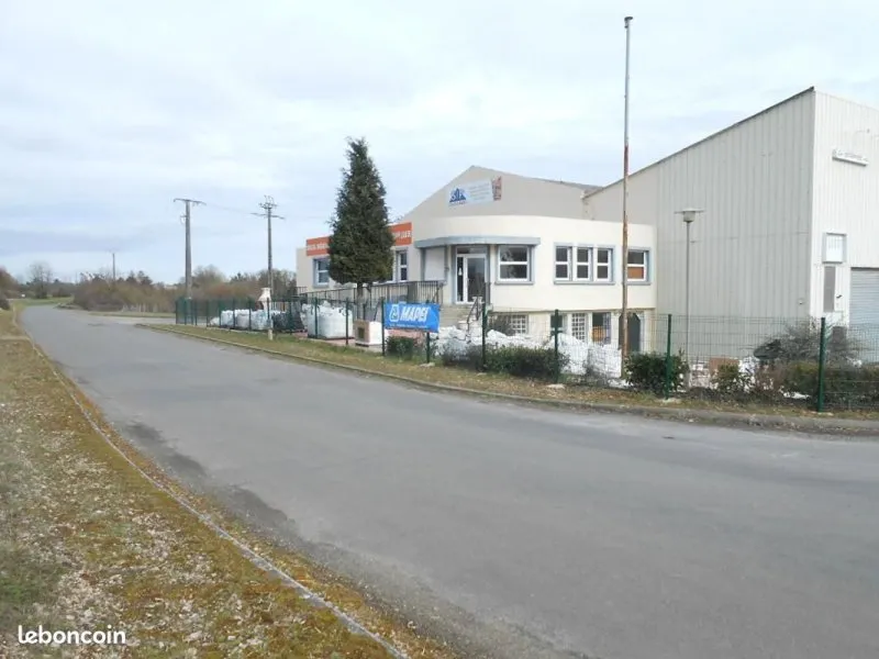 Photo 1