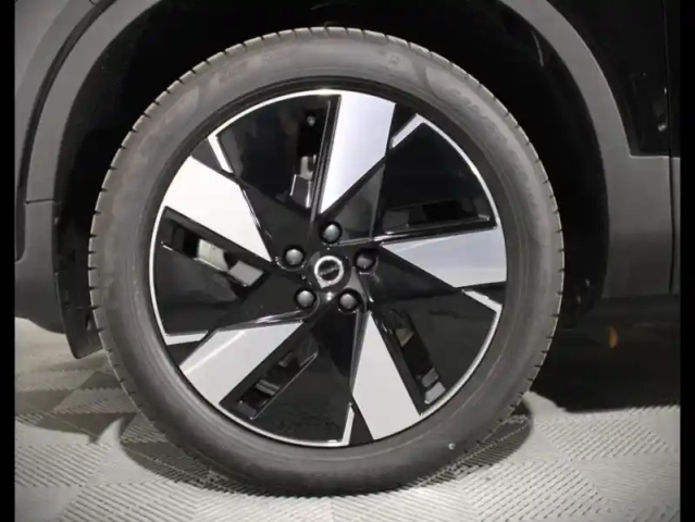 Volvo Ex40 single extended range 252ch plus — photo 16