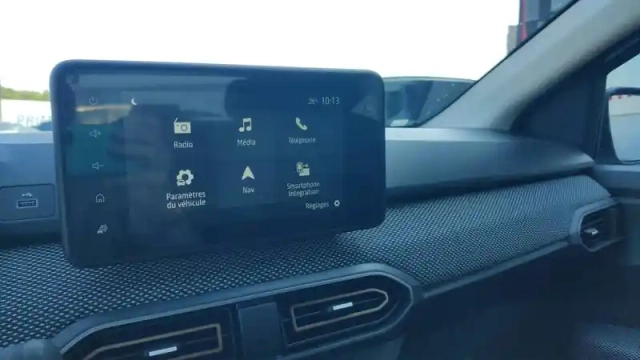 Dacia Sandero eco-g 100 gsr2 — photo 22