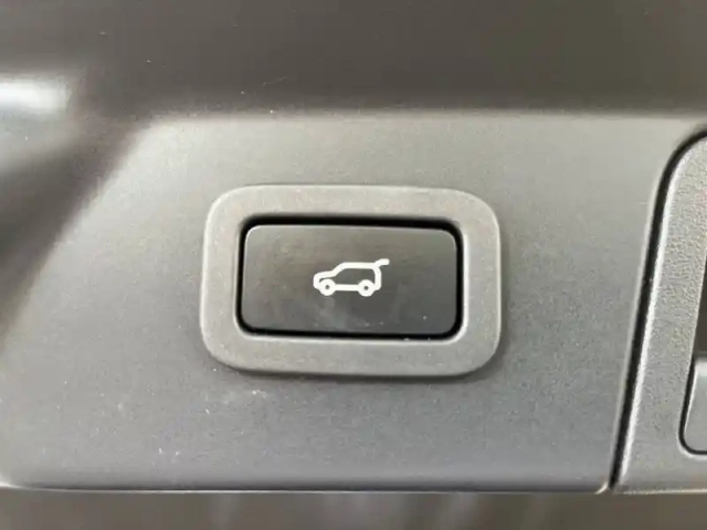 Land Rover Range Rover velar 5.0l p550 bva — photo 53