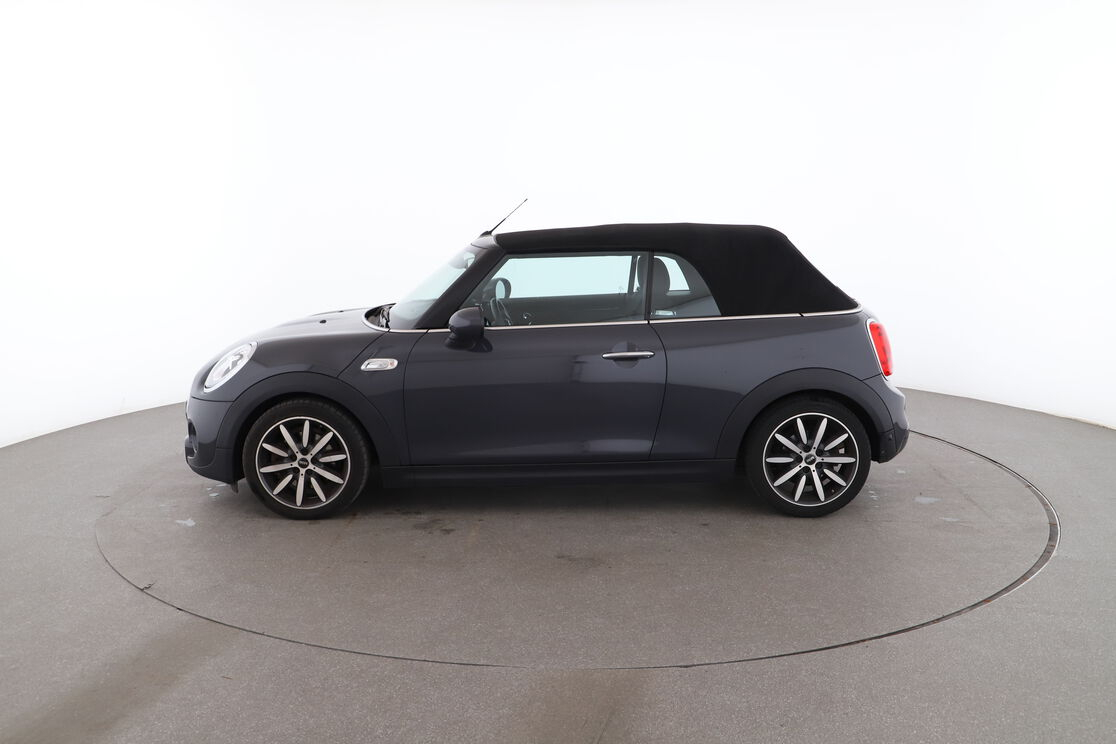 MINI Cabrio Cooper SD Finition Red Hot Chili BVA6 — photo 2