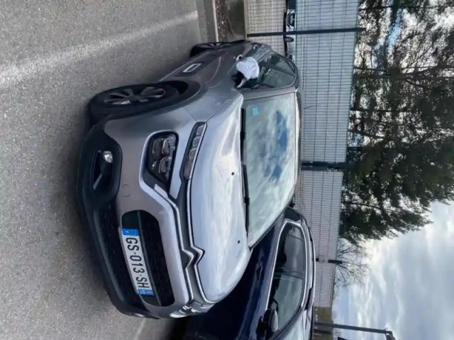 Citroën C3 1.2 puretech 83ch s&amp;s shine — photo 2