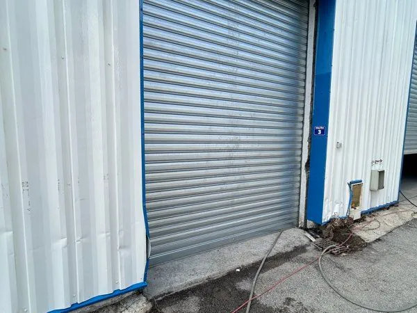 À louer bâtiment professionnel 100 m2