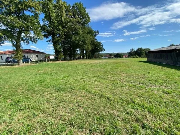 Terrain 1129 m²