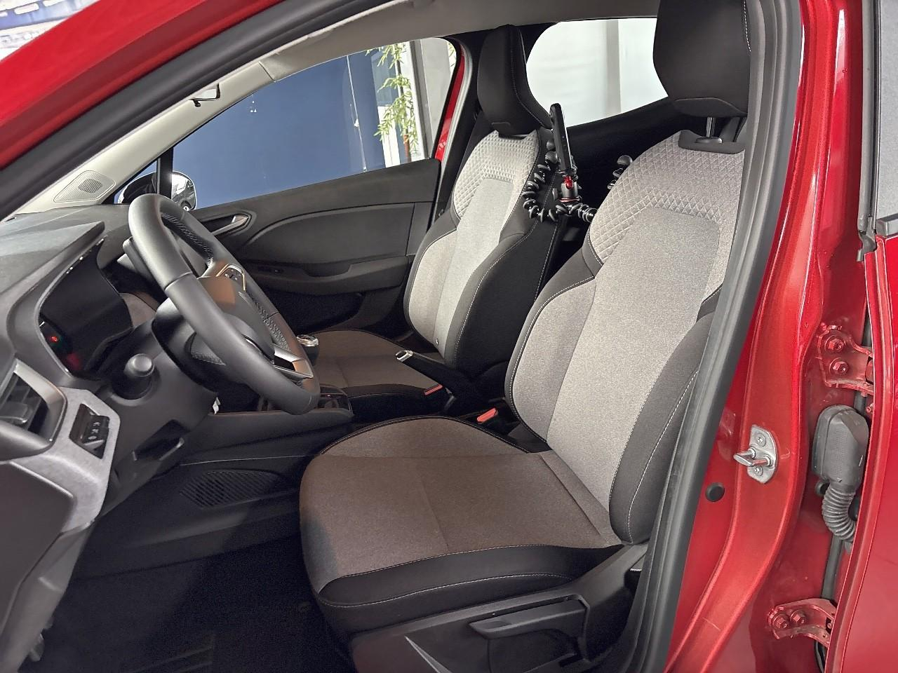 Renault Clio blue dci 100 ch gsr2 evolution — photo 11