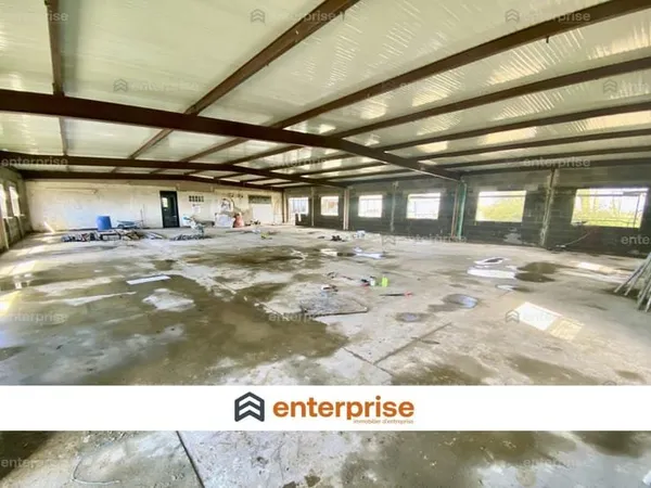 Bureaux 185 m²