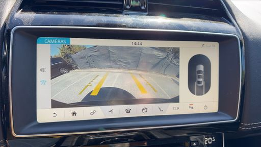 Jaguar XE 2.0 D - 180 CH AWD BVA8 - R-Sport – 2017 – 106953 km – Diesel – Boîte Automatique — photo 25