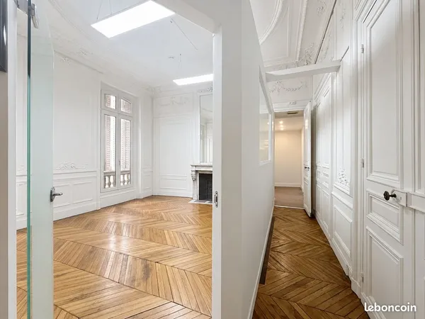 Bureaux 83 m²
