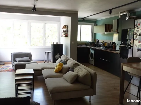 Appartement duplex 5 pièces - 110 m² avec terrasse de 22 m² - Martigues centre
