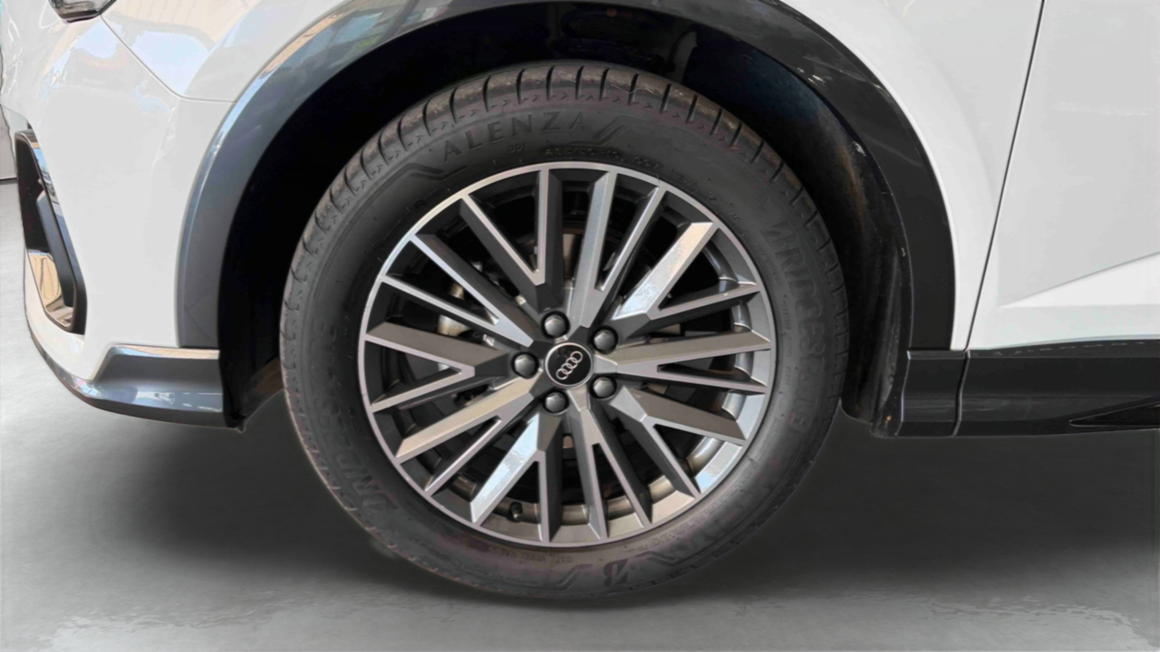 Audi Q3 Sportback 35 TFSI 150 ch S tronic 7 — photo 14